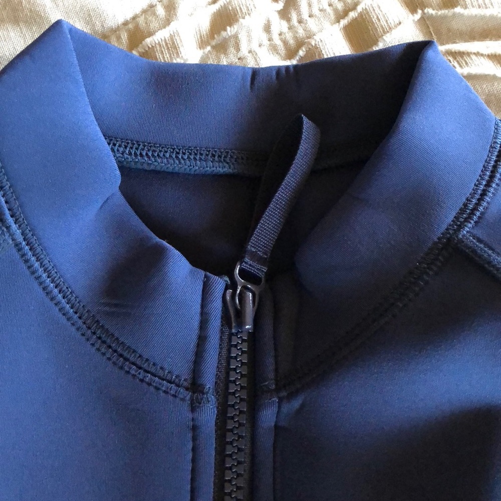 J Crew HP 🎉✨ thick neoprene SPF50 rash guard swim top NWT - Picture 7 of 7